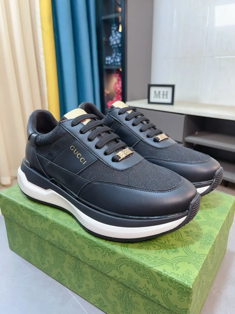 Men's shoes 💰458🌹🌹[GUCCI] Gucci's new lace-up casual men's shoes are on the market first, and the materials and workmanship are superior to all versions on the market. The highest quality shipped first-layer cowhide with imported original perforated materials➕Genuine leather lining, privately molded soft outsole, high foot comfort, imported special materials highlight the brand's unique charm, high-end customization 38-44